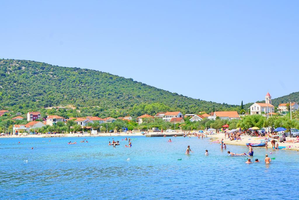 Vinišće Apartments Borozan מראה חיצוני תמונה