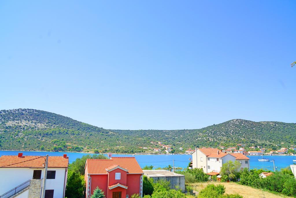 Vinišće Apartments Borozan מראה חיצוני תמונה